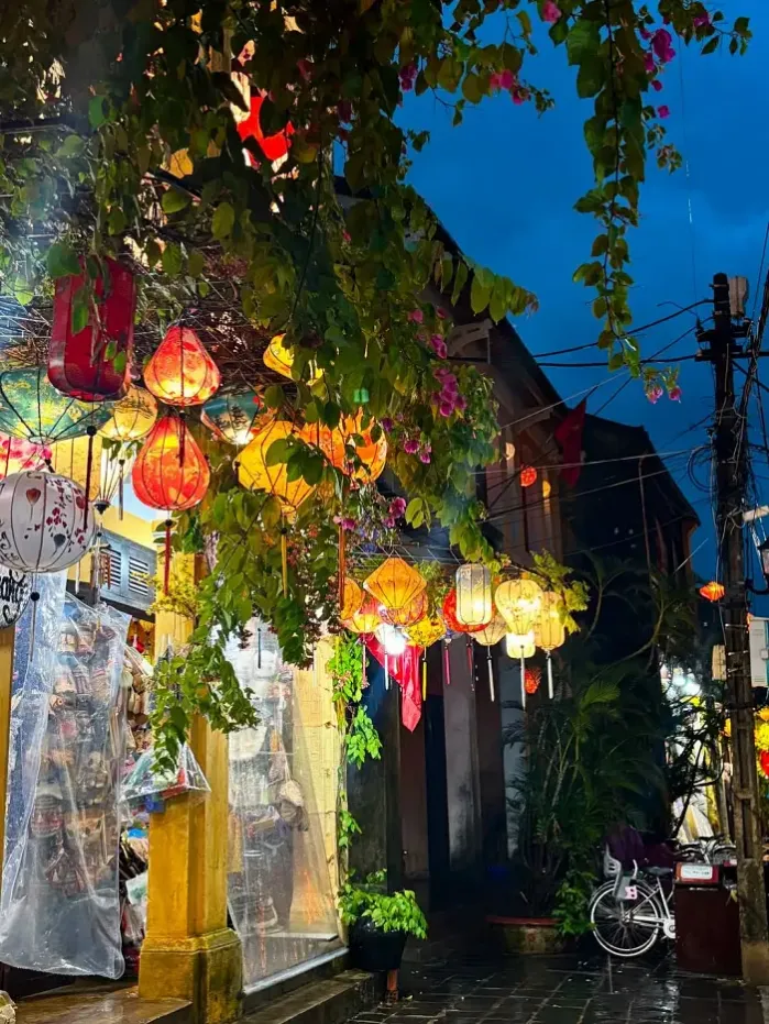 맥심투어와 함께한 호이안 여행: 잊지 못할 밤의 이야기